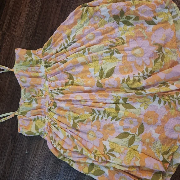 Billabong Floral Romper - Picture 4 of 5